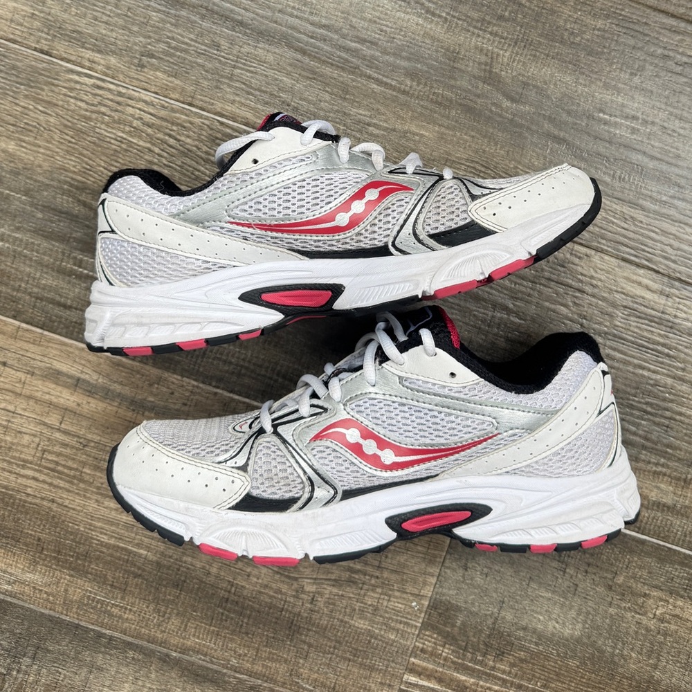 Saucony Ride Millennium Athletic Shoe - White / Red 8 9.5 - Picture 2 of 6